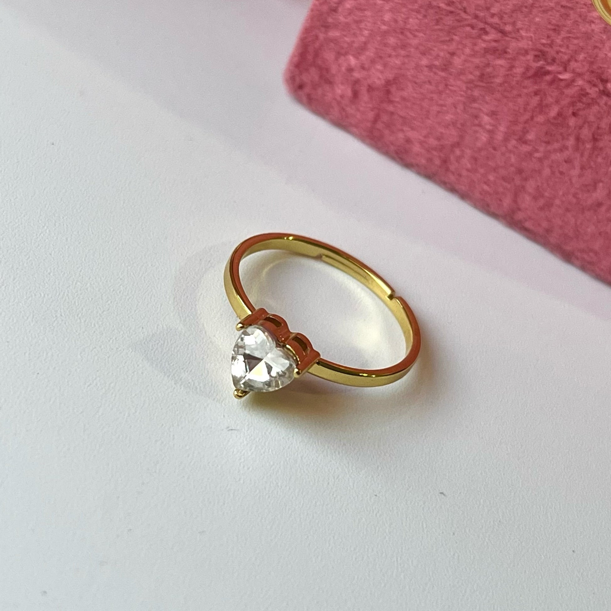 Sohi Solitaire Heart Ring