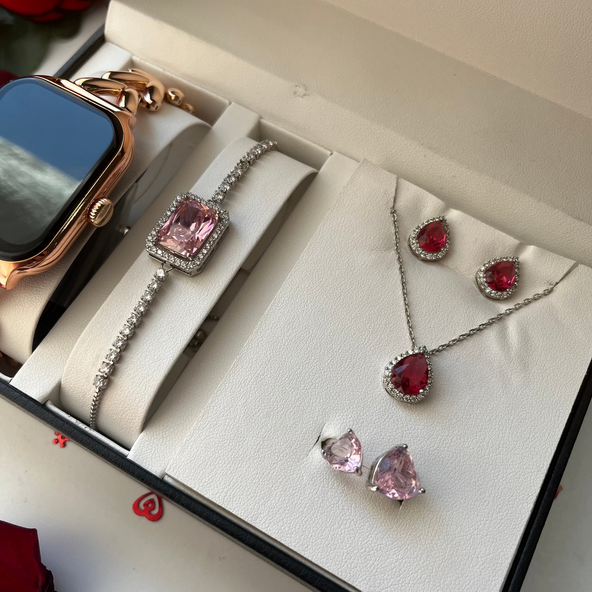 Valentine Special Watch Combo For Her❤️
