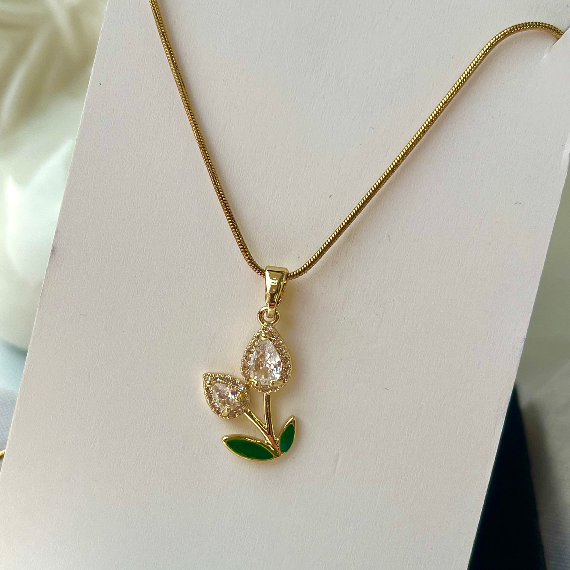 Dora Tulip Diamond Necklace