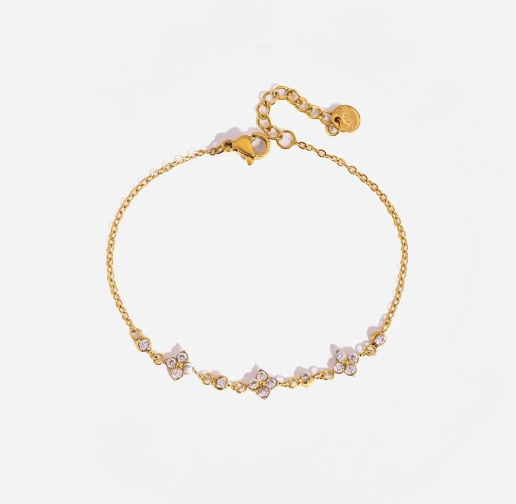 Wezi Clovy Diamond Bracelet