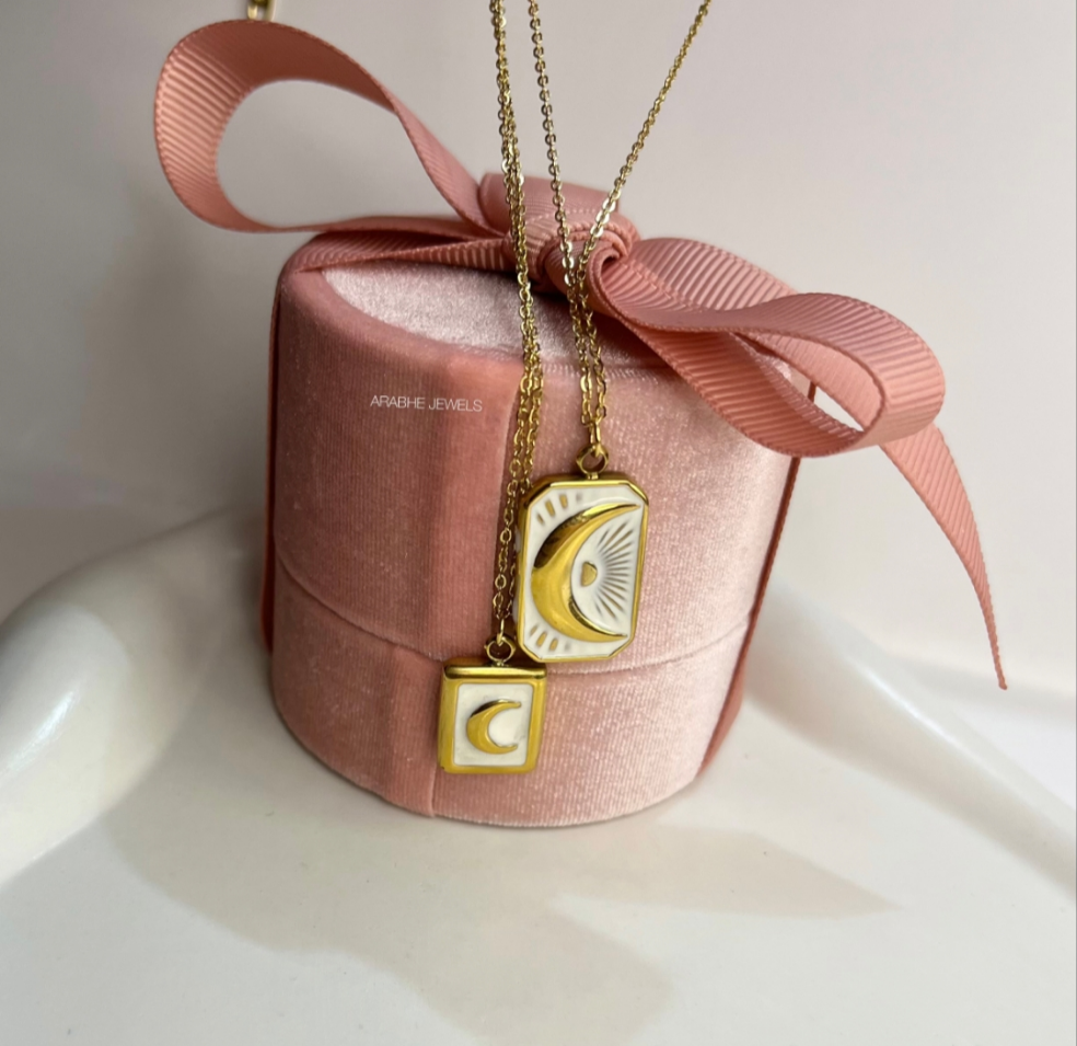 Chand Dreamy Necklaces