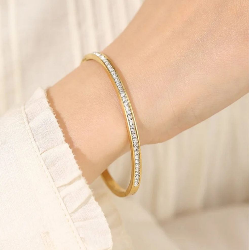 Cliva Diamond Gold Cuffs