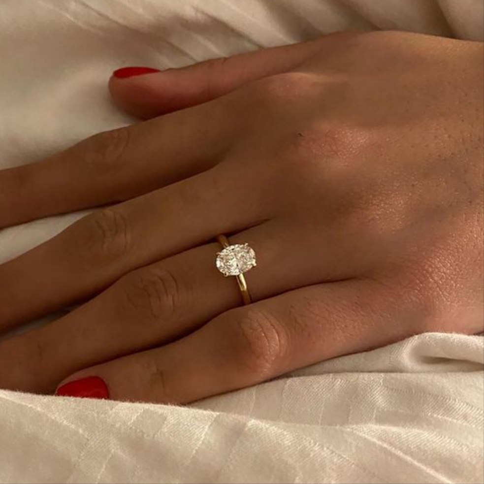 Aroma Oval Princess Solitaire Ring