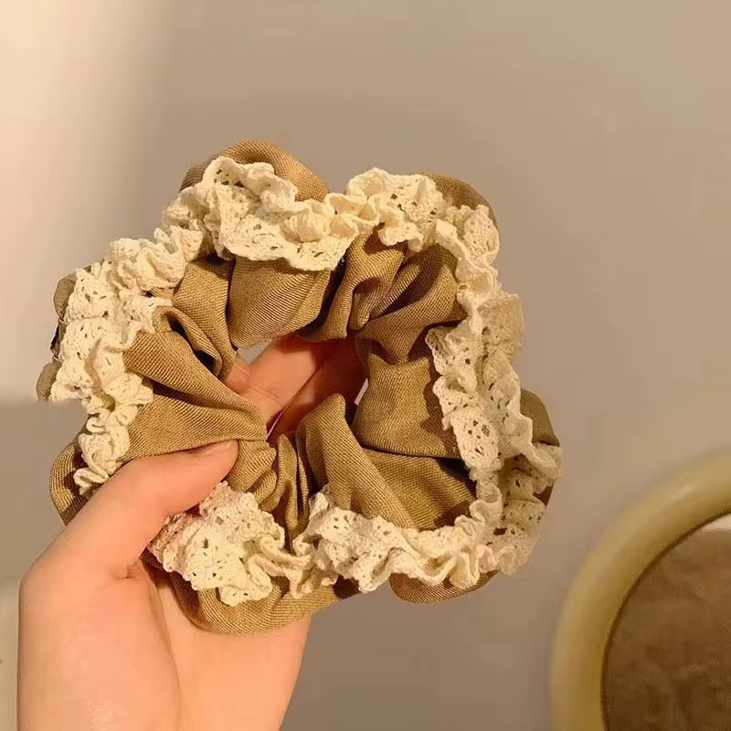 Frill Creamy Cute Scrunchies