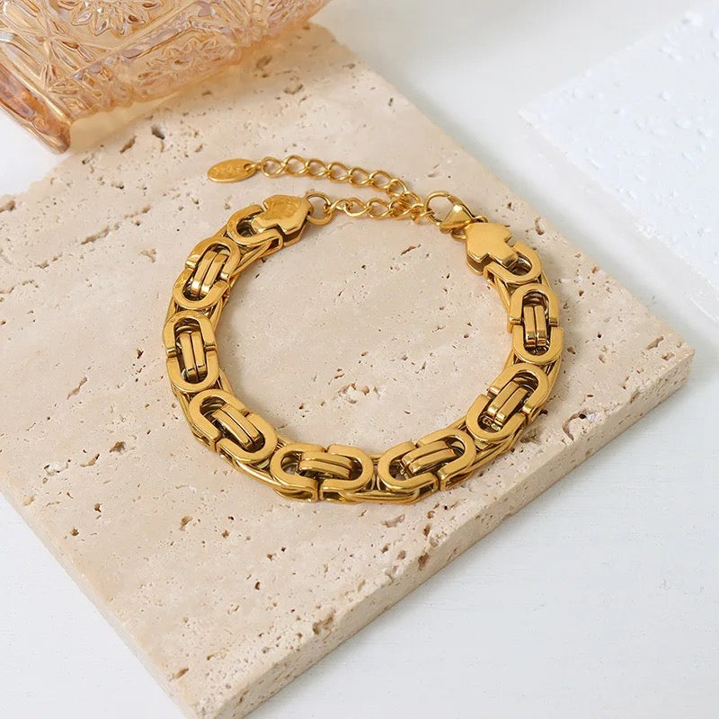 Rolo Link Gold Bracelet