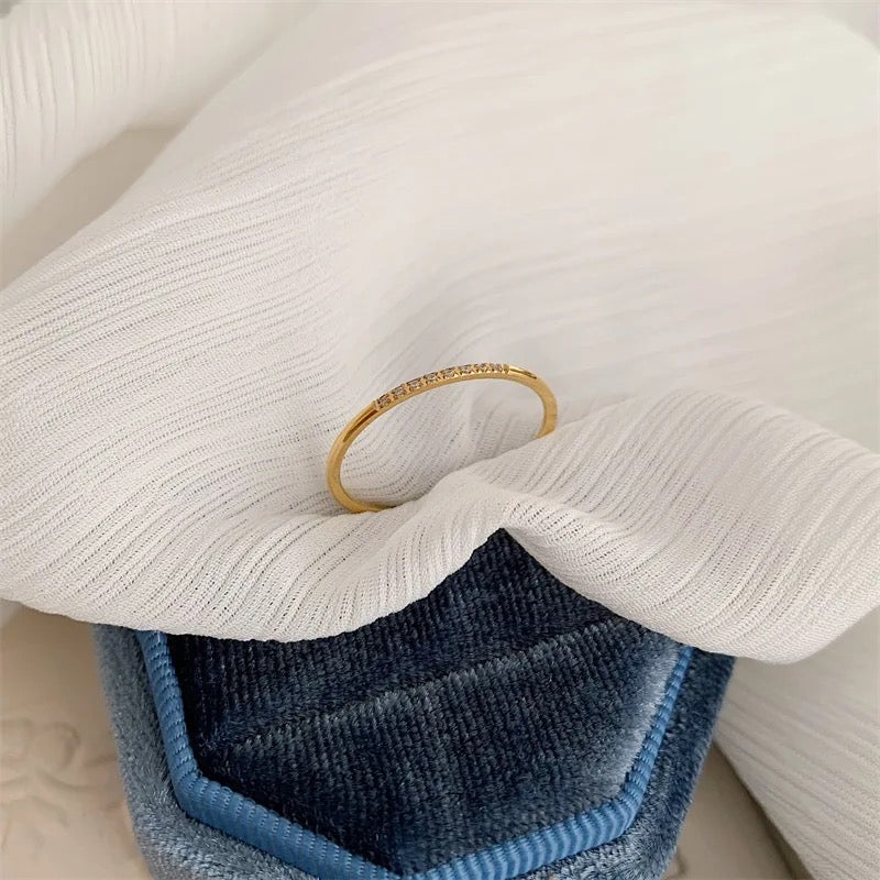 Lafia Minimal Stone Ring