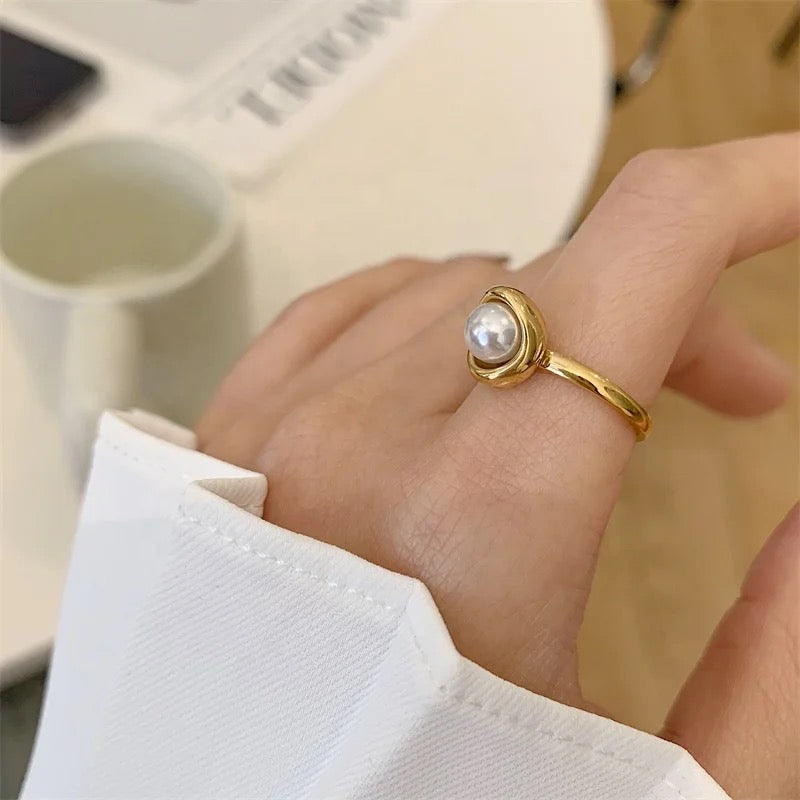 Be the Pearl Gold Ring