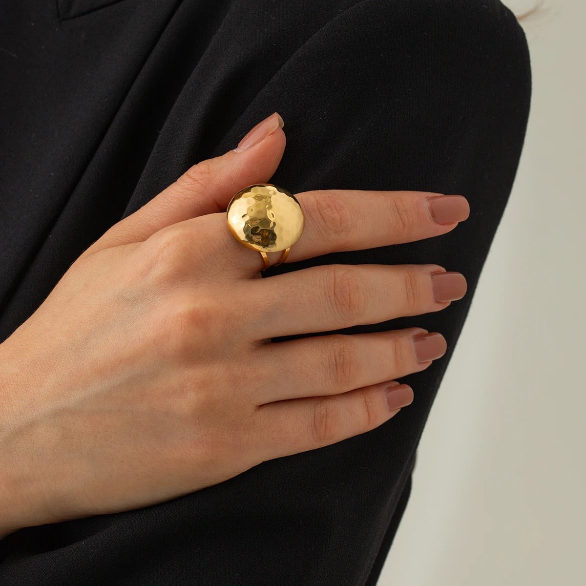 Fulia Textured Gold Ring