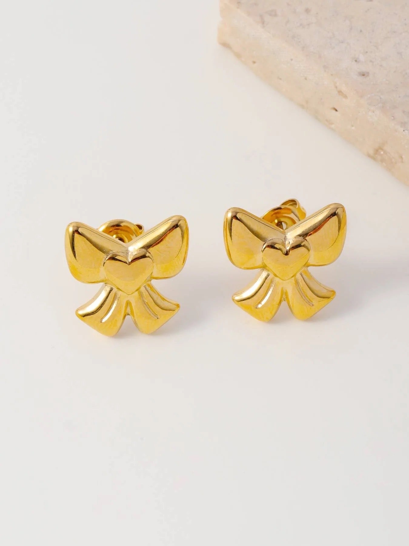 Festive Mine Heart Bow Studs