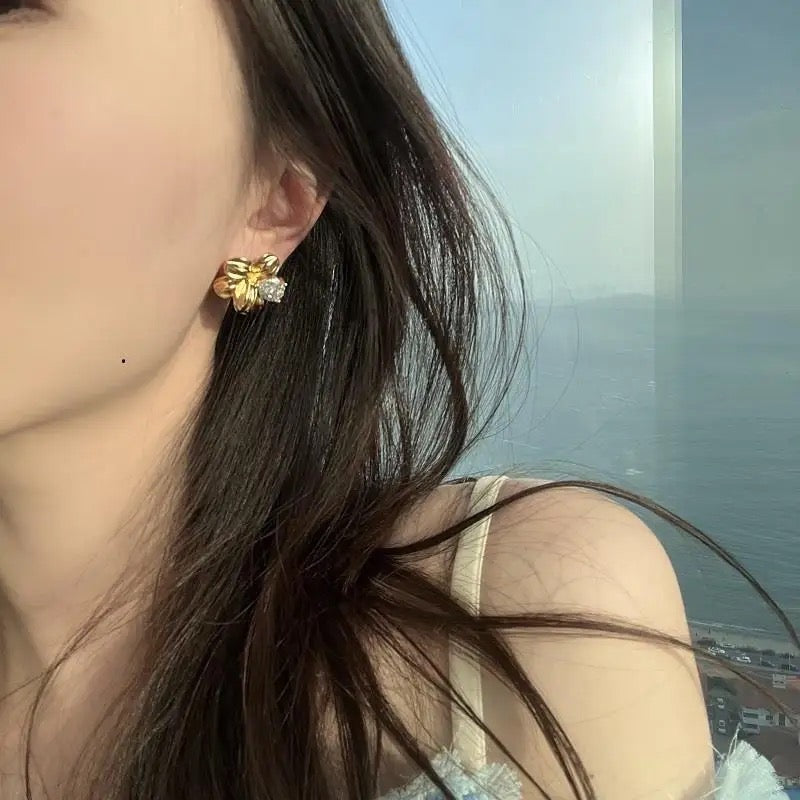 Xavi Diamond Flower Studs