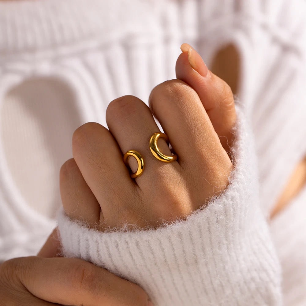 Lynx Statment Gold Ring