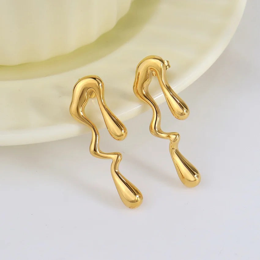 Flock Wavy Gold Earrings