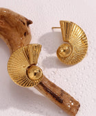 Veral Beachy Gold Earrings