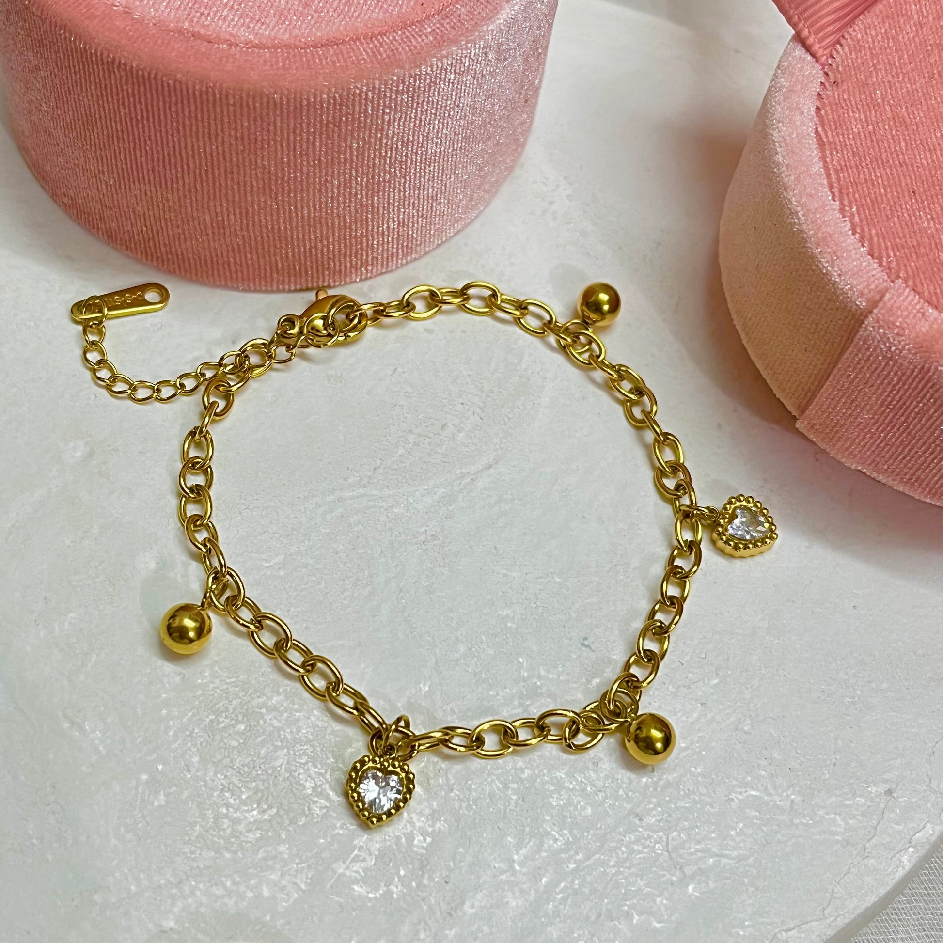Giggile Heart Cham Bracelet
