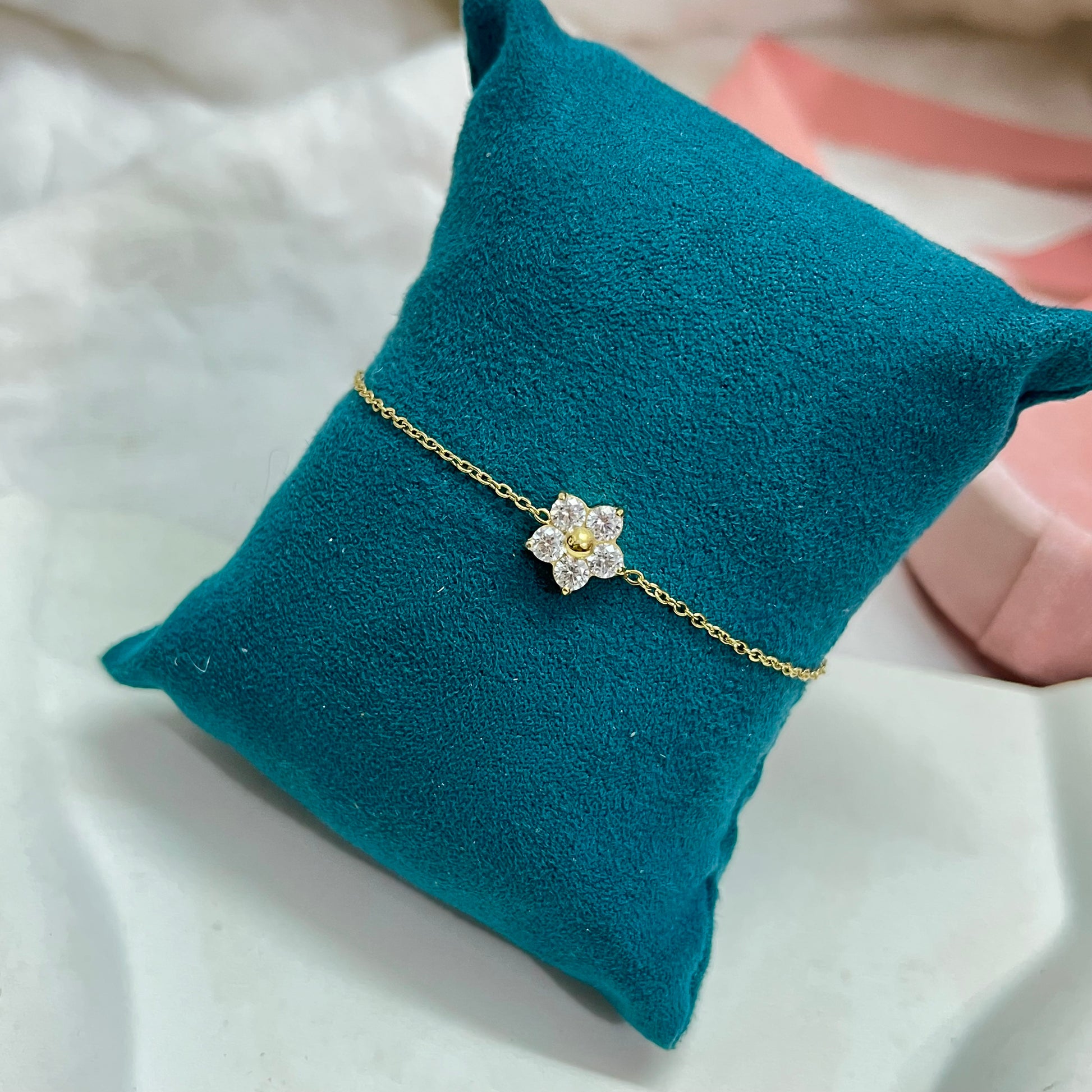 Peppy Mine Flower Bracelet