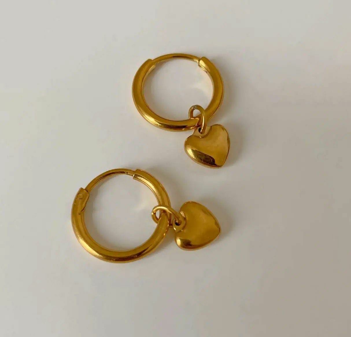 Mini Scarllet Heart Huggies