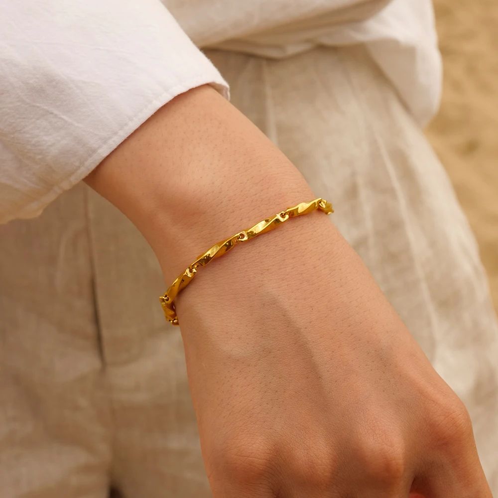Crumple Linked Gold Bracelet