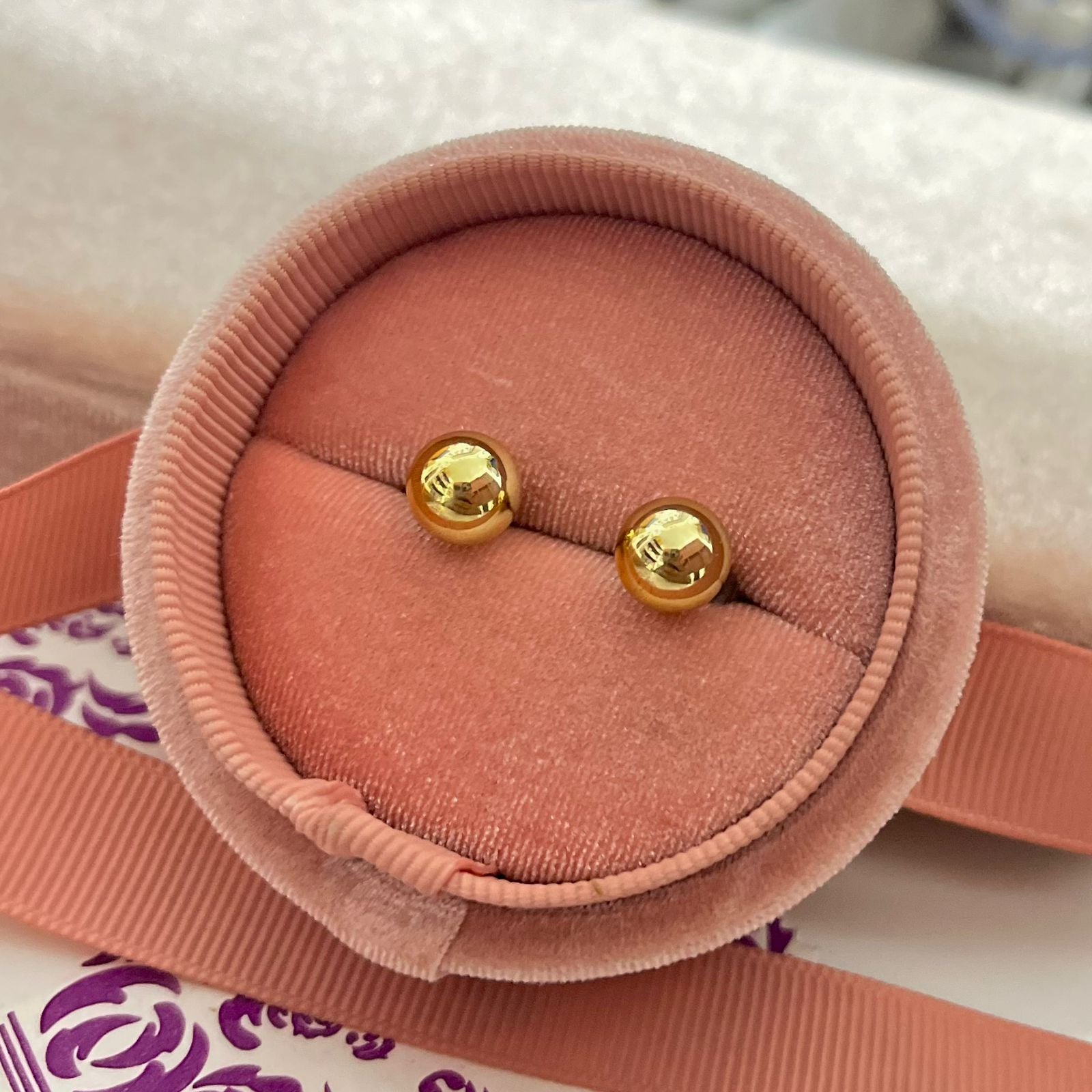 Ely Round Gold Studs