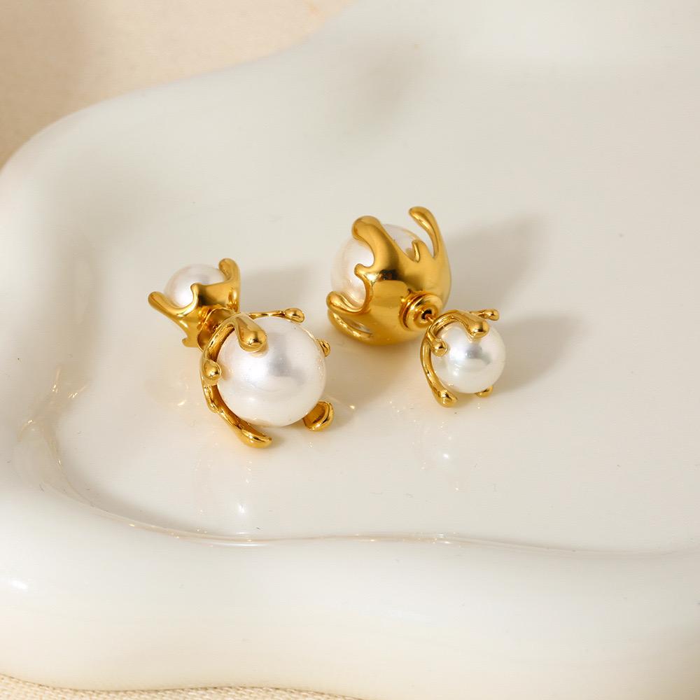 Persin Double Pearl Studs