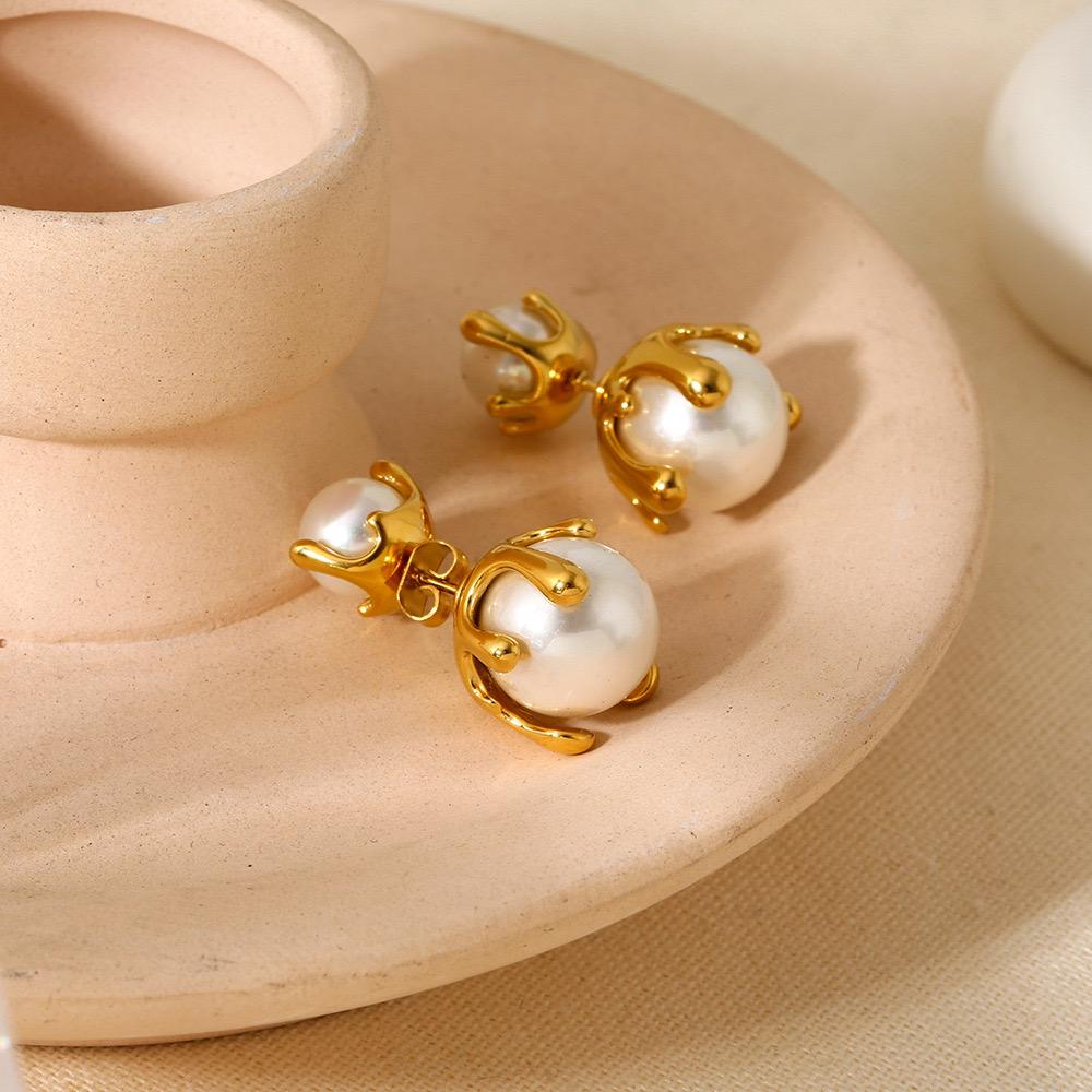 Persin Double Pearl Studs