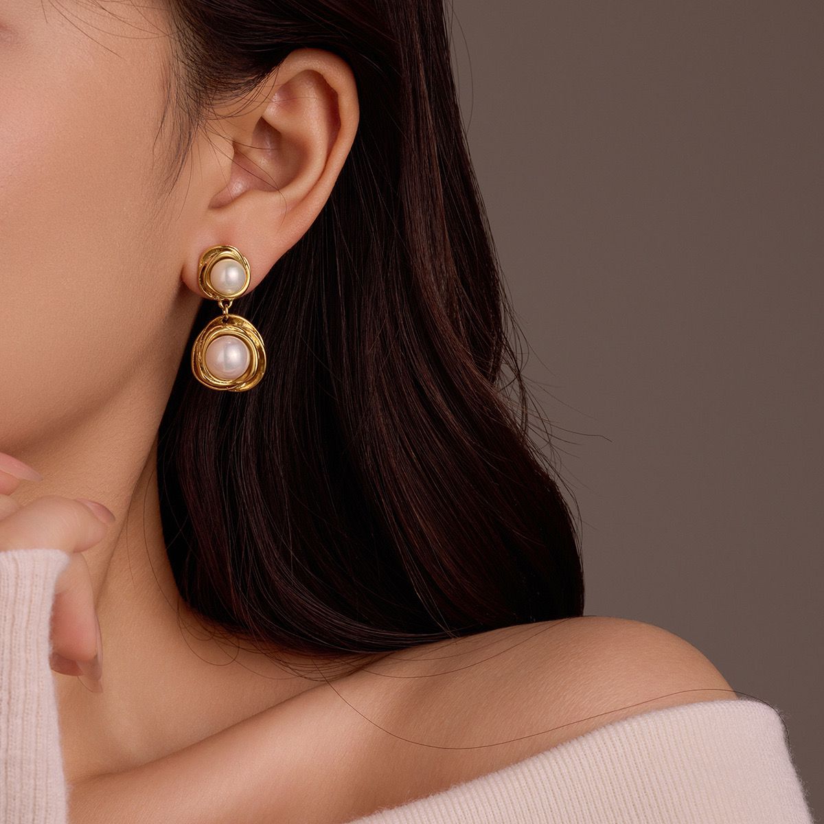 Bvelgin Pearl Gold Earrings