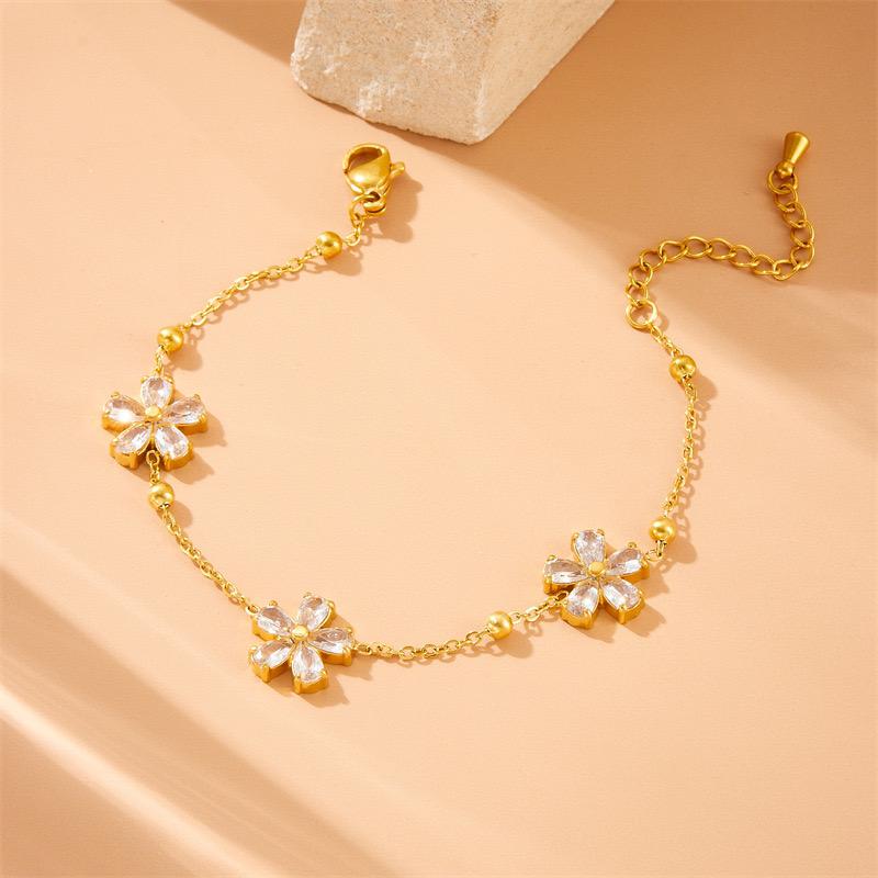 Bella Flower Minimal Bracelet