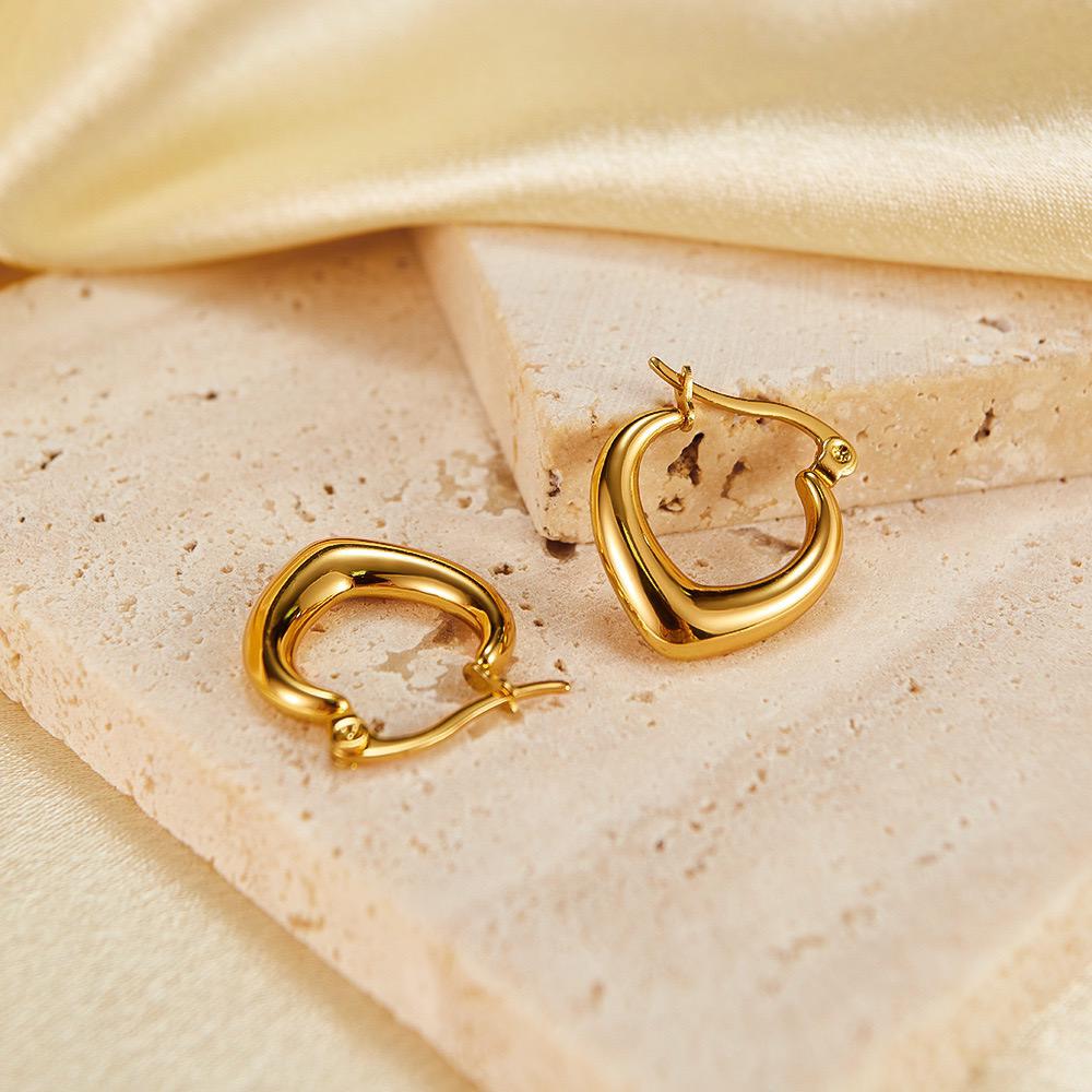Chria Casual Gold Hoops✨