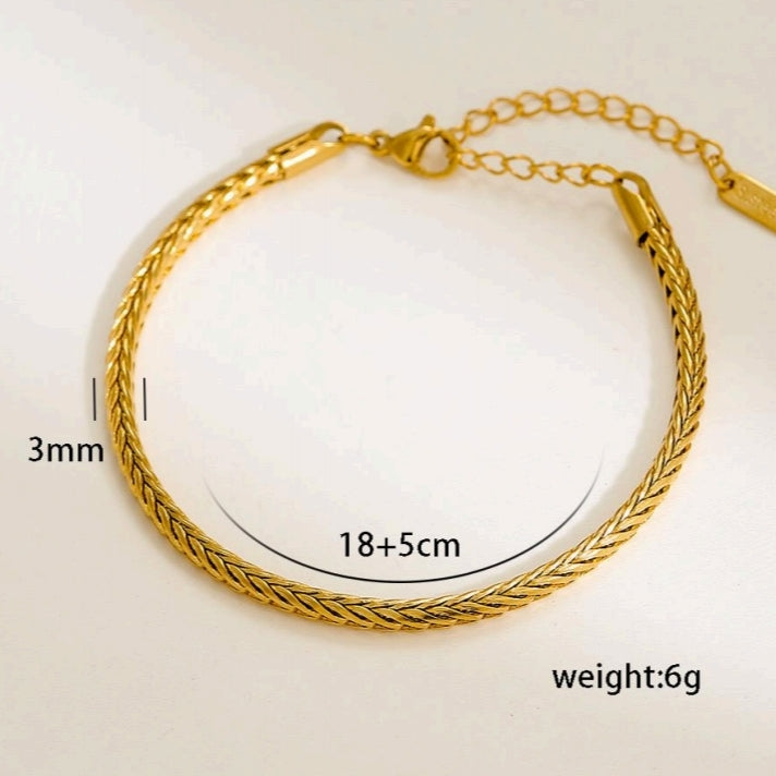 Luci Gold Chain Bracelet✨
