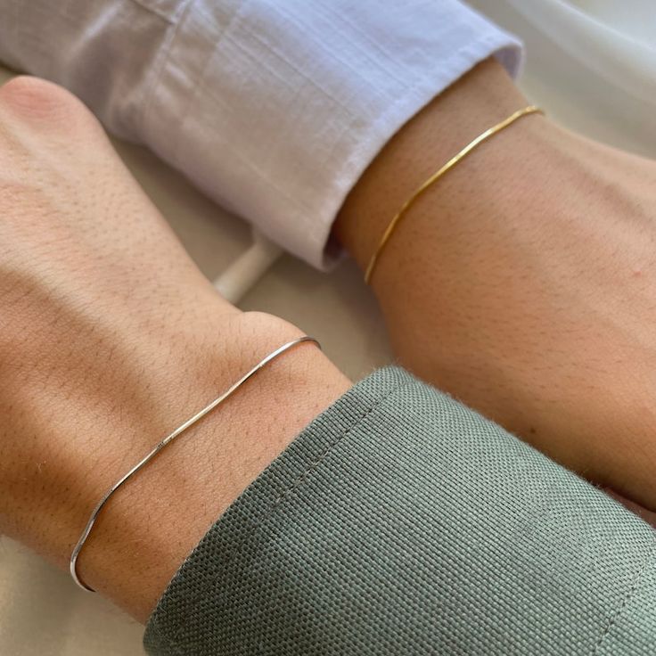 Suzi Thin Couple Bracelets