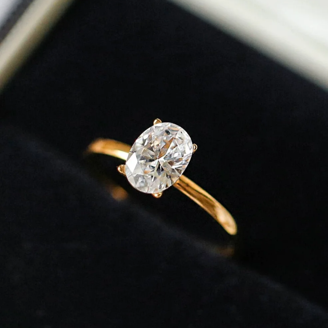 Aroma Oval Princess Solitaire Ring