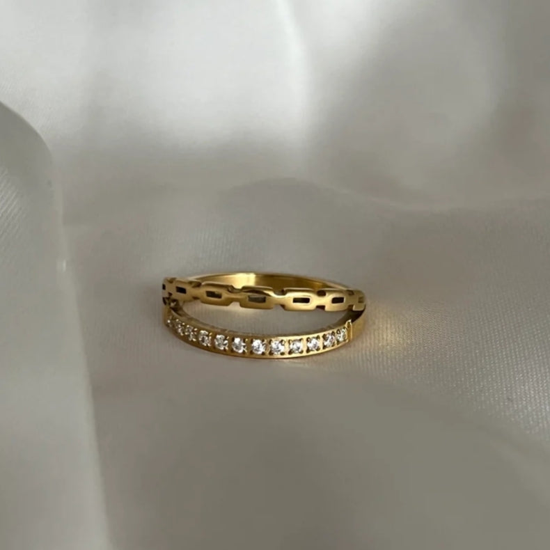 Duala Diamond Gold Ring