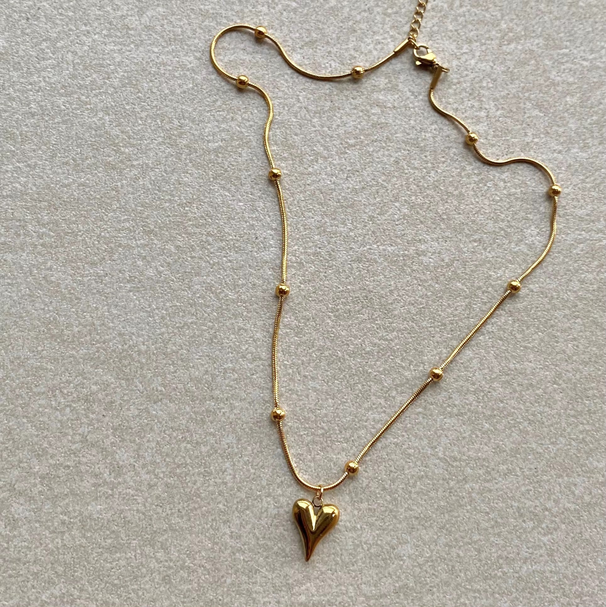 Amour Heart Gold Necklace✨