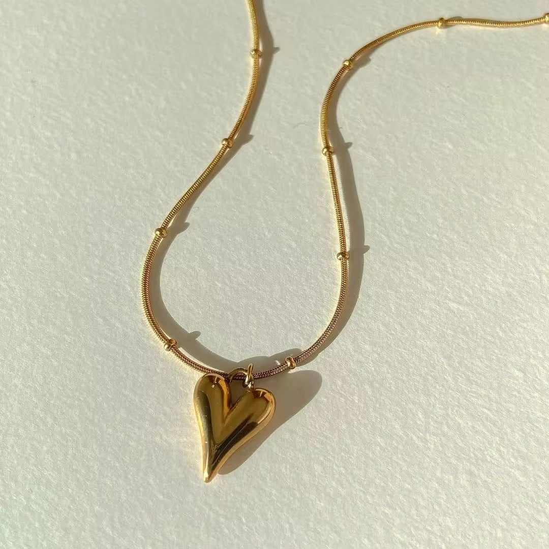 Amour Heart Gold Necklace✨