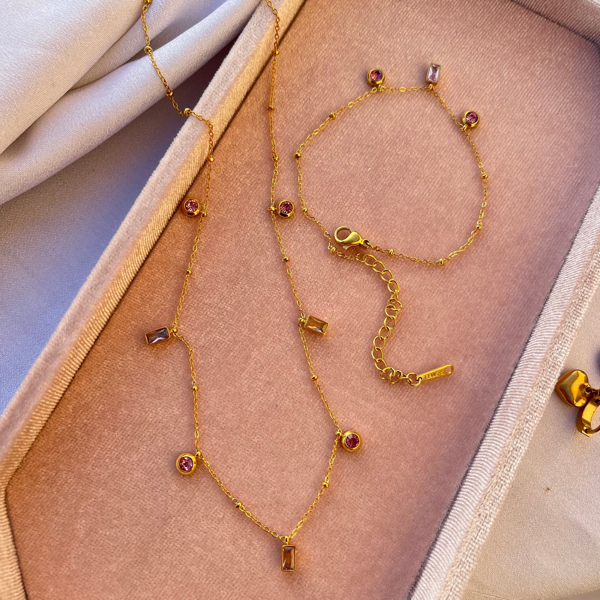 Calla Pink Charm Necklace✨