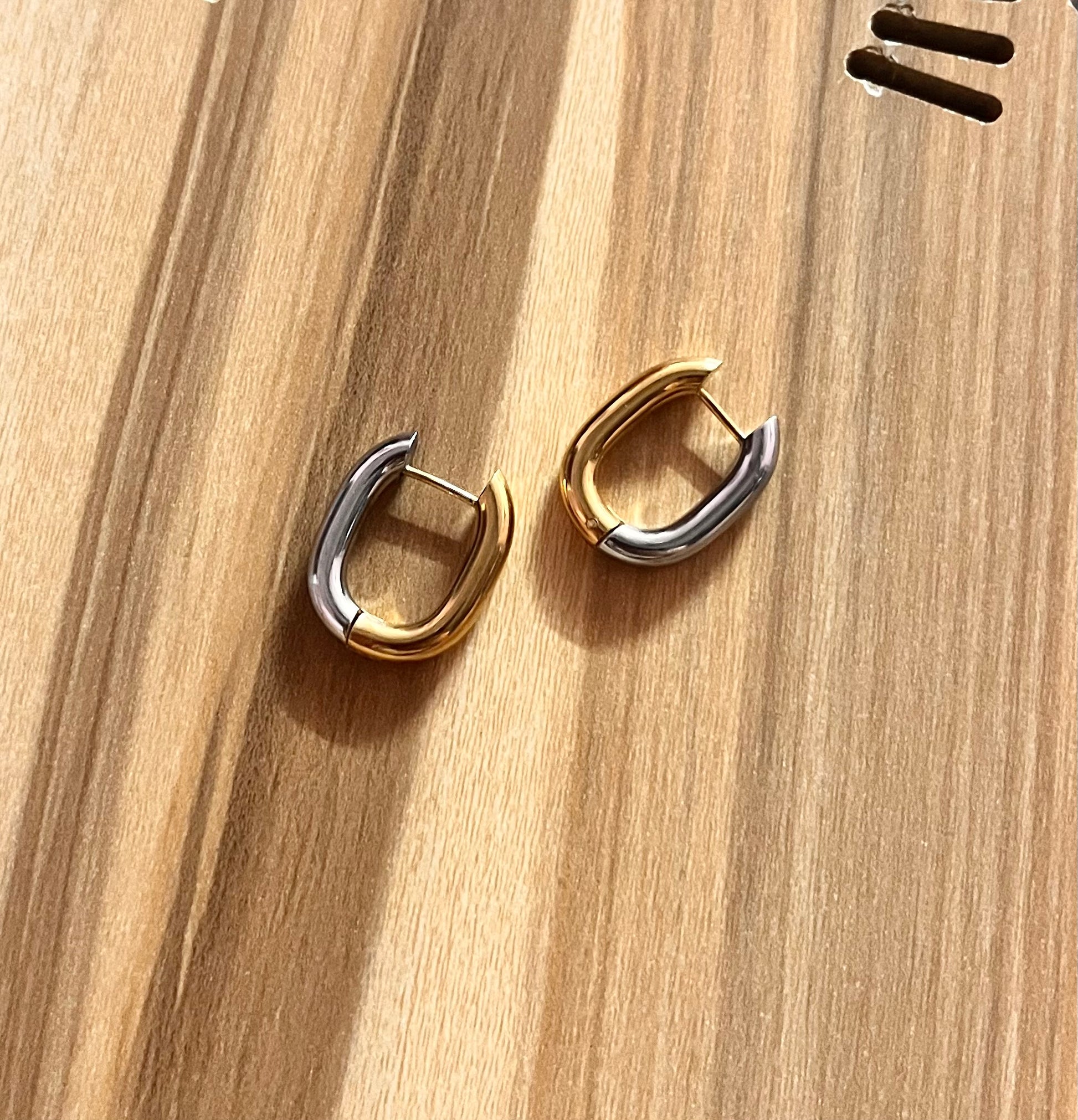 Dual Tone Pretty Hoops
