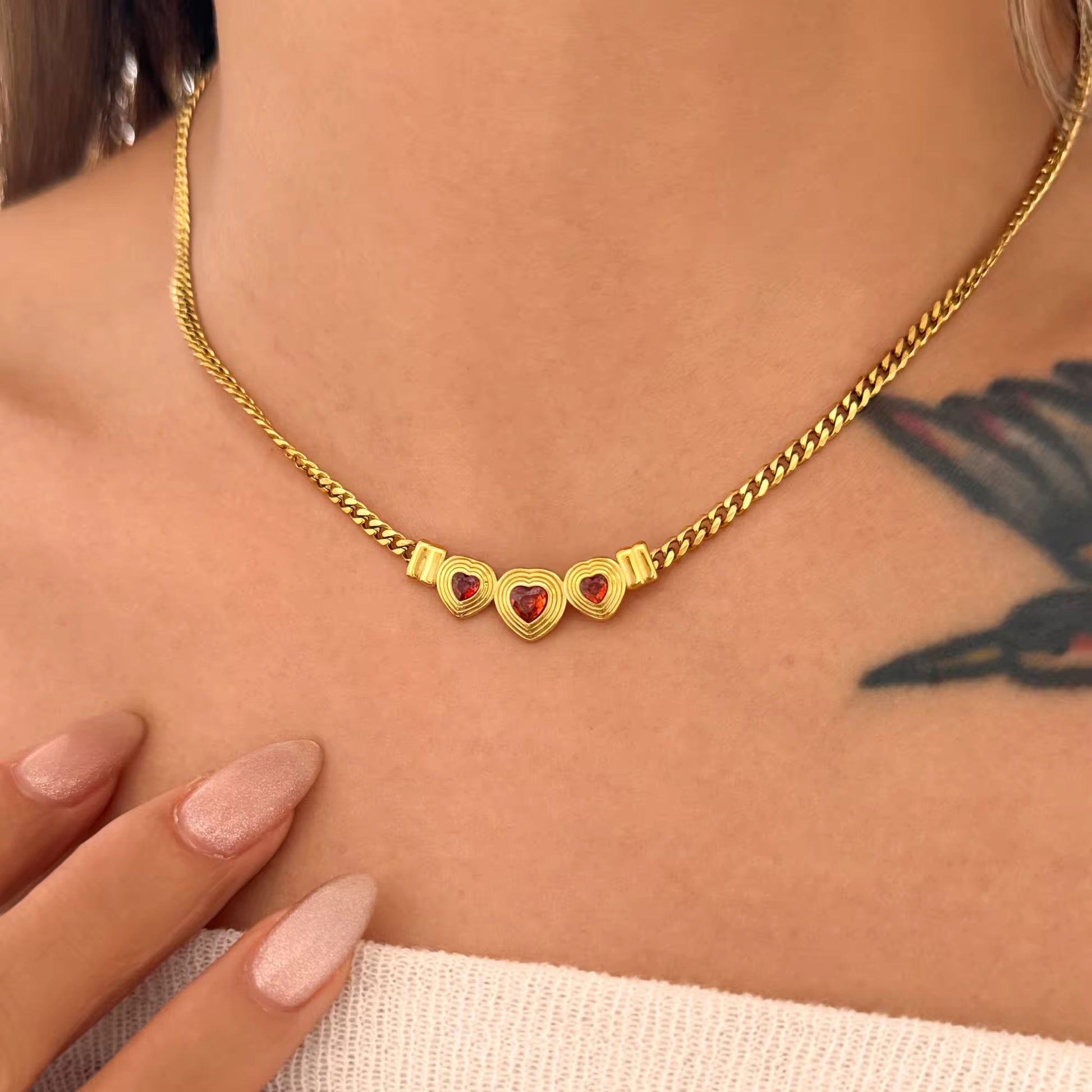 Gavina Red Heart Love Necklace