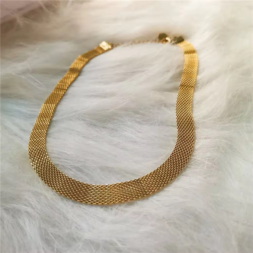 Prisci Net Gold Chunky Necklace