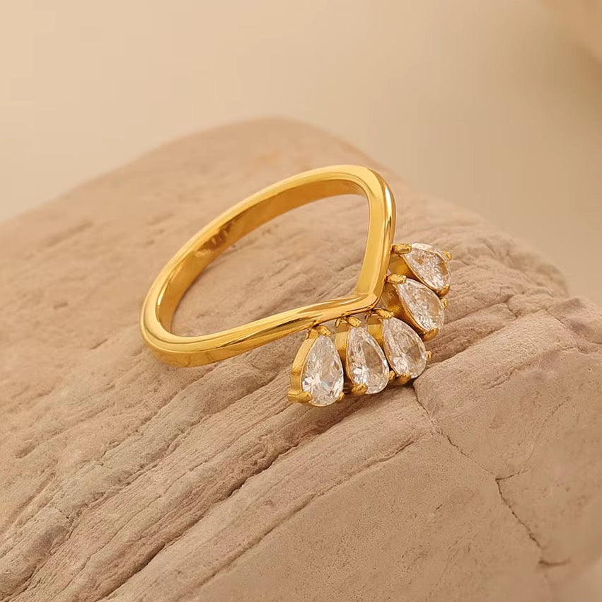 Crowny Diamond Gold Ring✨