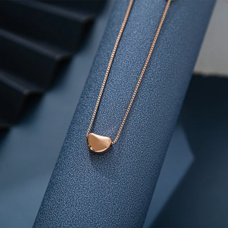 Bero Mini Bar Necklace
