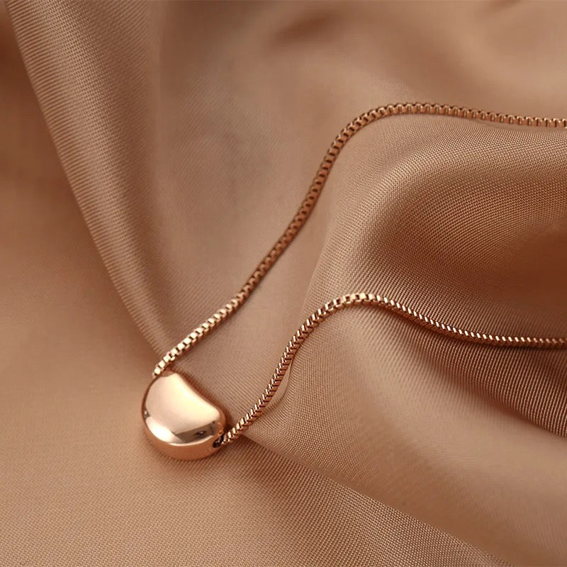 Bero Mini Bar Necklace