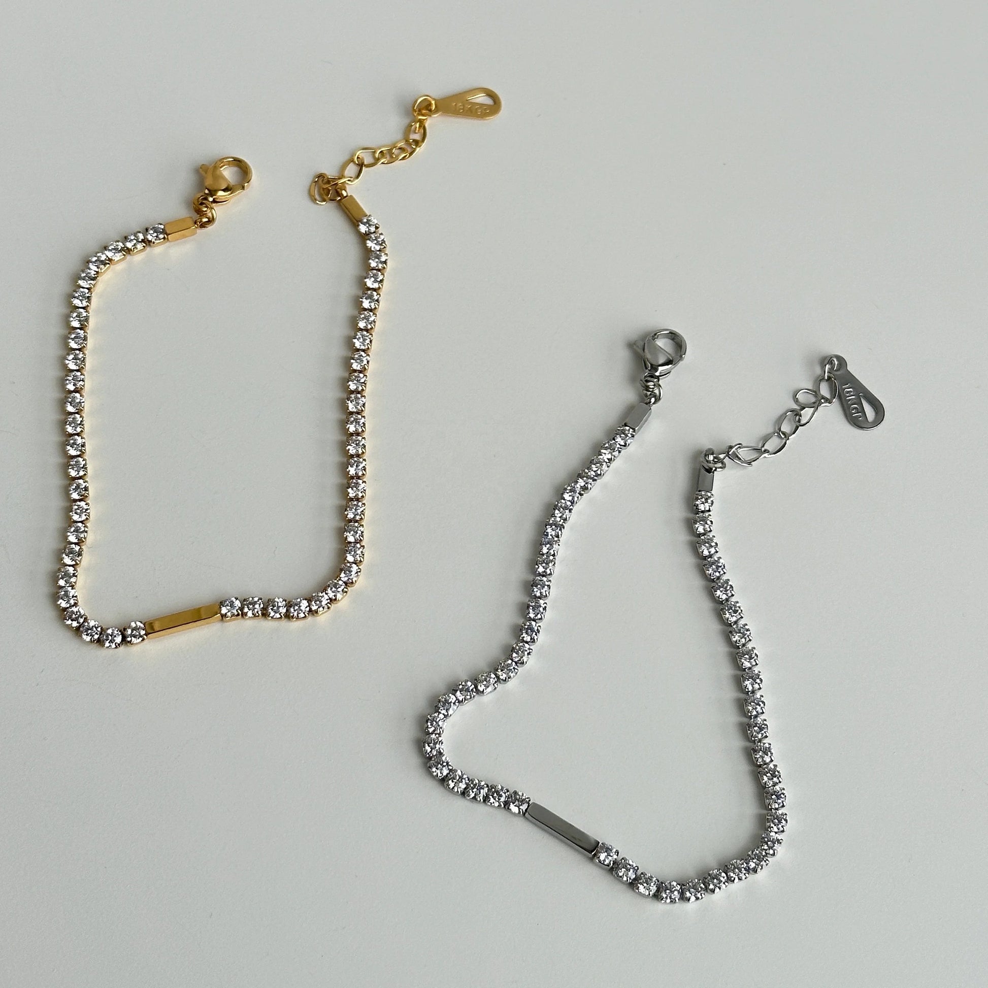Genelia Silver and Golden Tennis Bracelet/Anklet