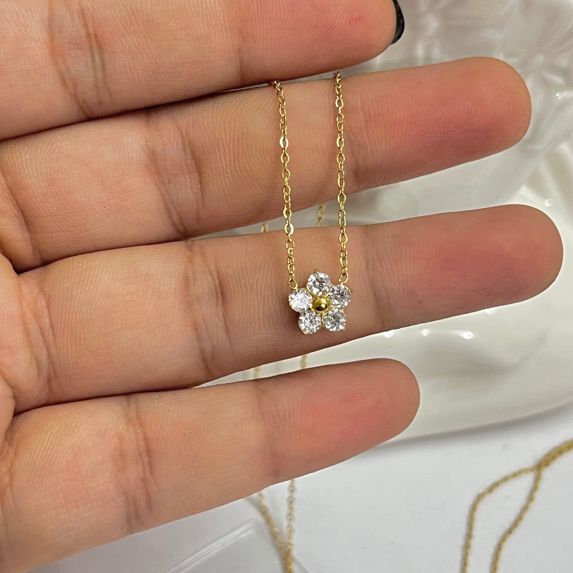 Peppy Mini Flower Necklaces