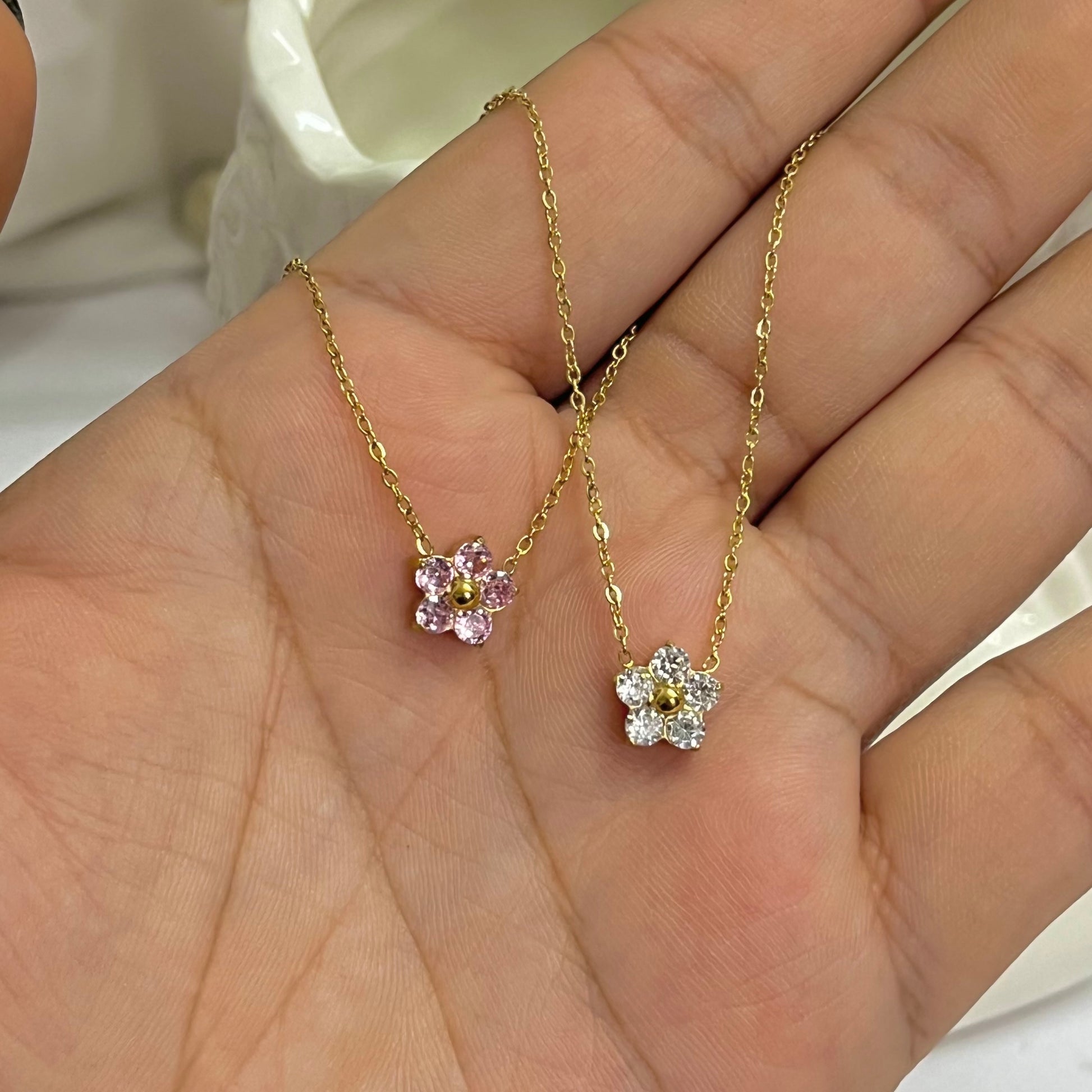 Peppy Mini Flower Necklaces