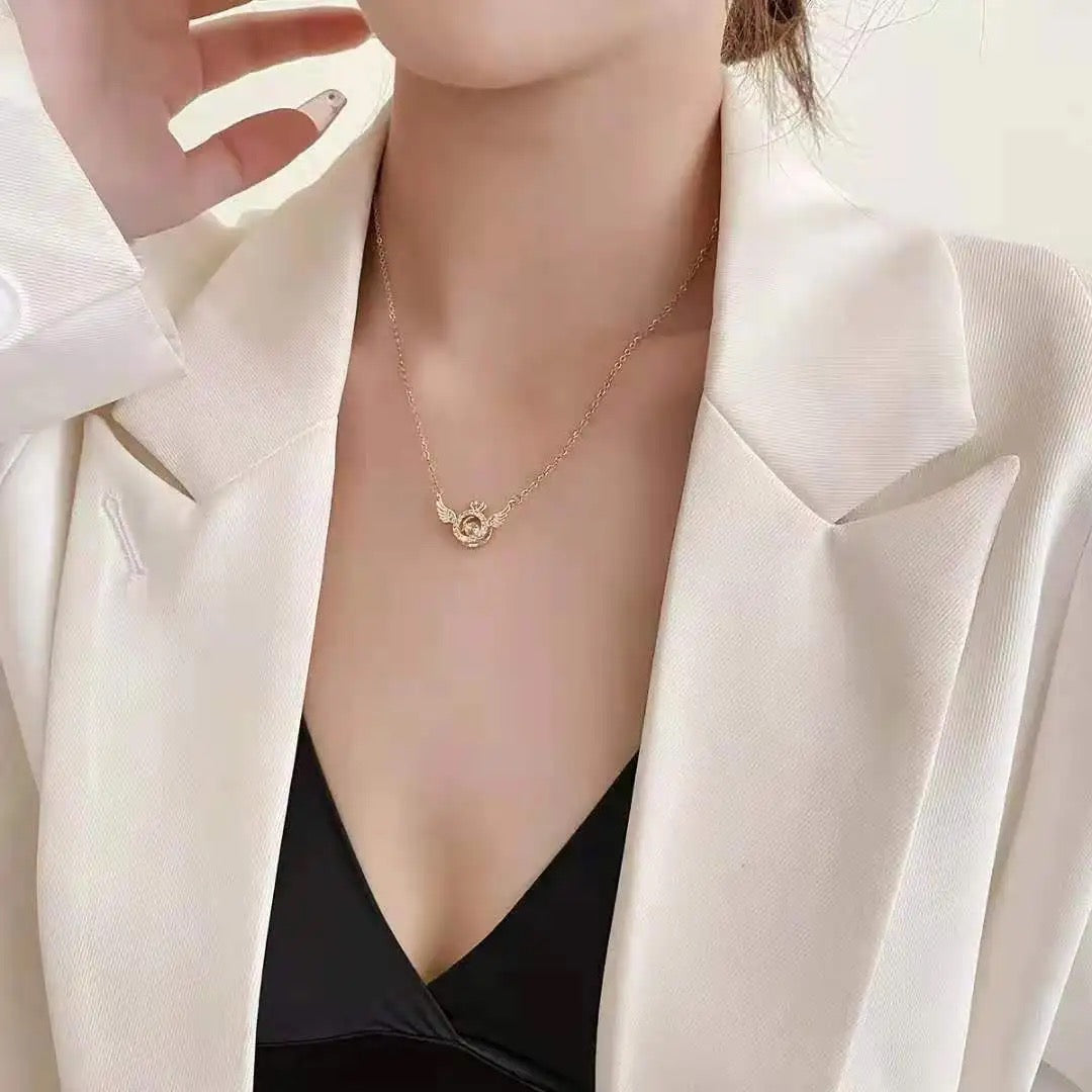 Dancing Diamond Wing Necklace