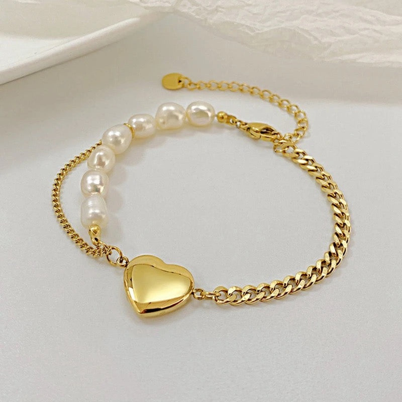 Pivia Heart Pearl Bracelet