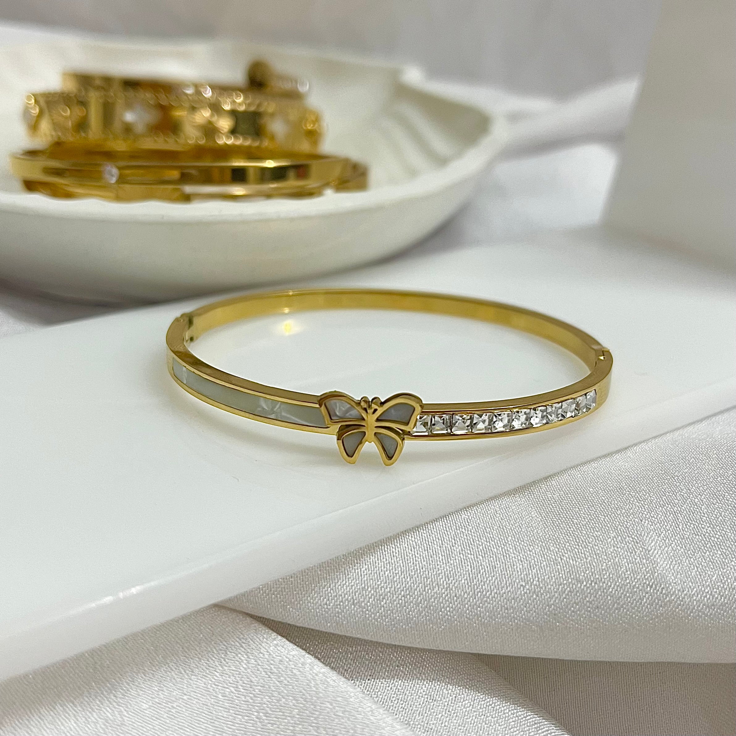 Butina Butterfly Gold Cuff