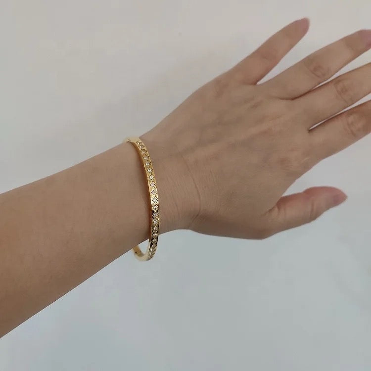 Marley Star Gold Cuff