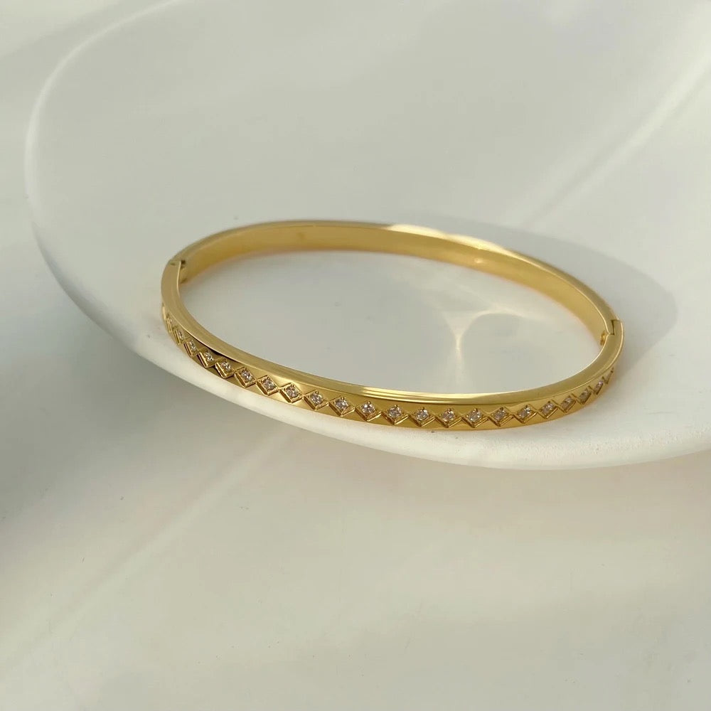 Marley Star Gold Cuff