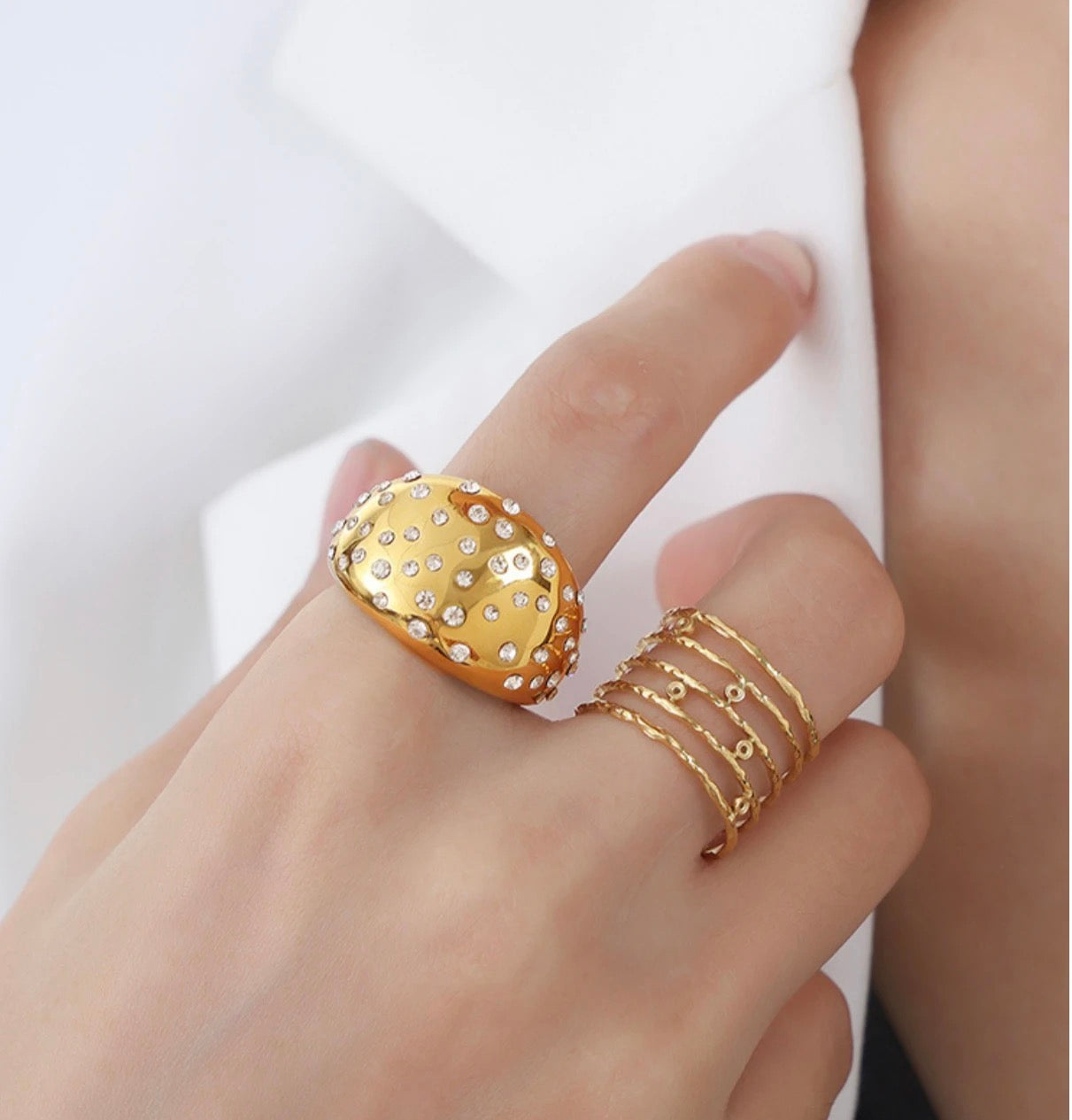 Cluia Disco Diamond Gold Ring