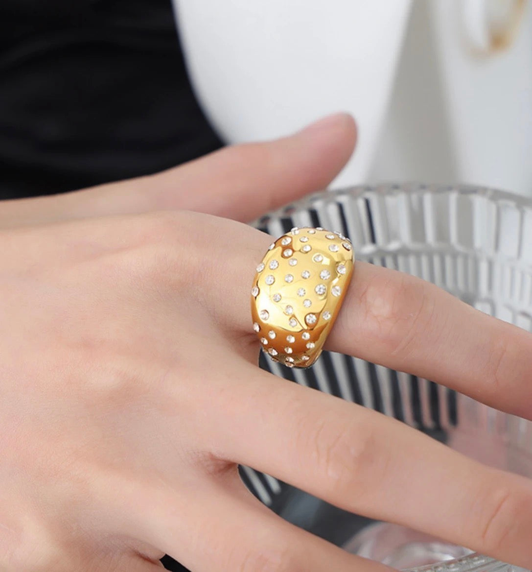 Cluia Disco Diamond Gold Ring